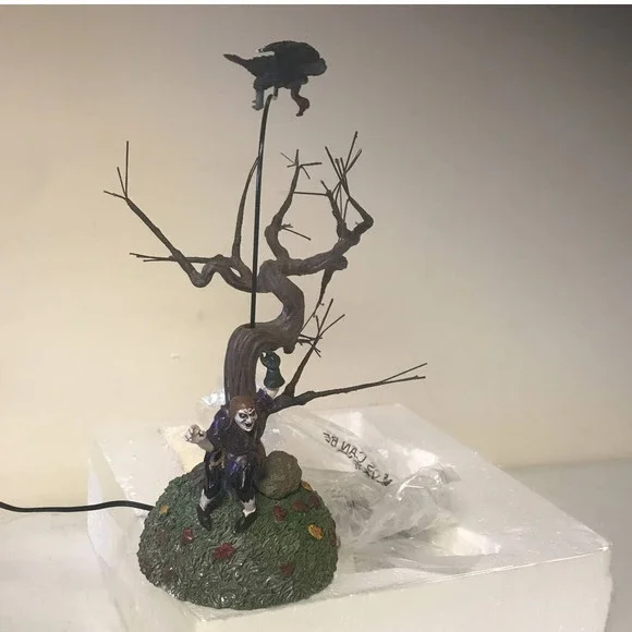 Department 56 Fortunato The Vulture Trainer Village Halloween Accessories - Picture 4 of 7